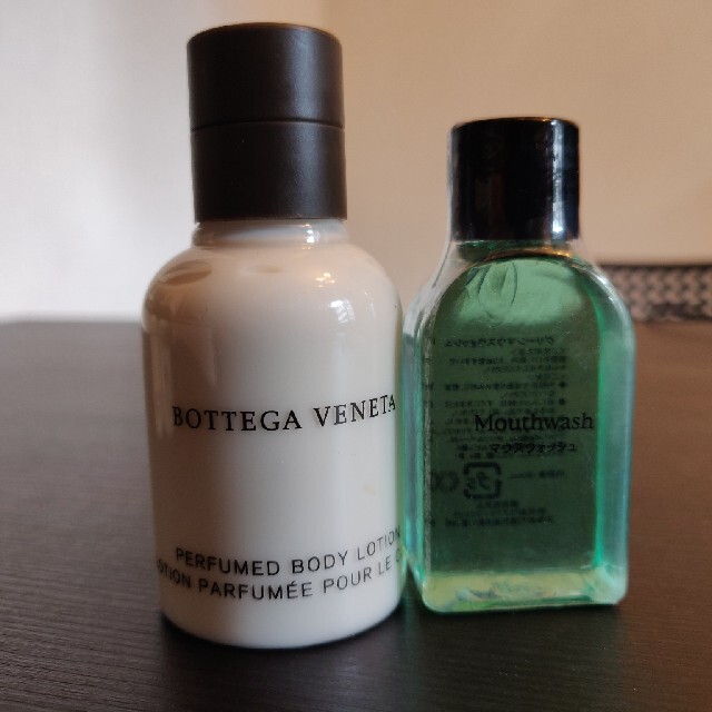 Bottega Veneta(ボッテガヴェネタ)のボッテガ　アメニティーセット コスメ/美容のヘアケア/スタイリング(シャンプー/コンディショナーセット)の商品写真