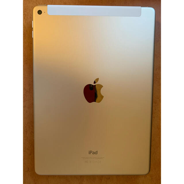 iPad(アイパッド)の【美品】Apple iPad Air 2 Wi-Fi+CELL 16GB  スマホ/家電/カメラのPC/タブレット(タブレット)の商品写真