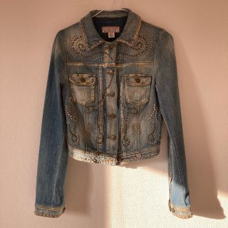 ゲス(GUESS)のGUESS JEANS♡スタッズ付きデニムジャケット♡新品未使用(Gジャン/デニムジャケット)