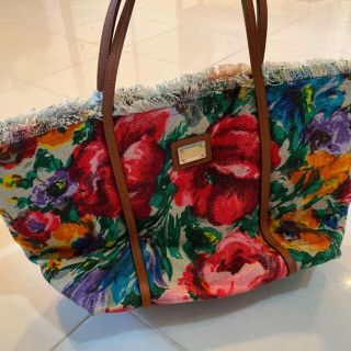 ドルチェアンドガッバーナ(DOLCE&GABBANA)の美品❤️ドルチェ&ガッバーナ　花柄トート(トートバッグ)