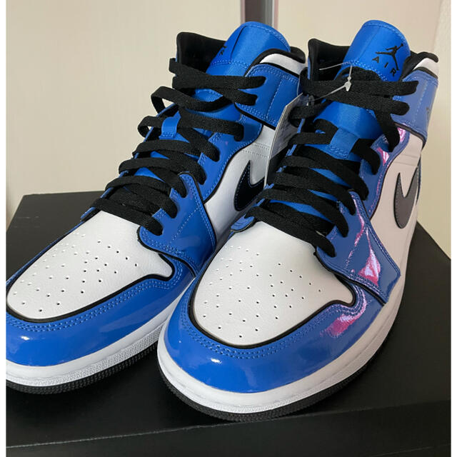 NIKE(ナイキ)のNIKE AIR JORDAN 1 MID SE "SIGNAL BLUE" メンズの靴/シューズ(スニーカー)の商品写真