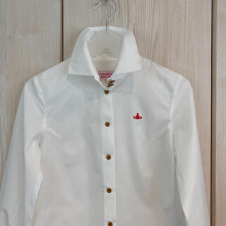 ヴィヴィアンウエストウッド(Vivienne Westwood)の白シャツ　美品　ヴィヴィアンウエストウッドレッドレーベル　(シャツ/ブラウス(長袖/七分))