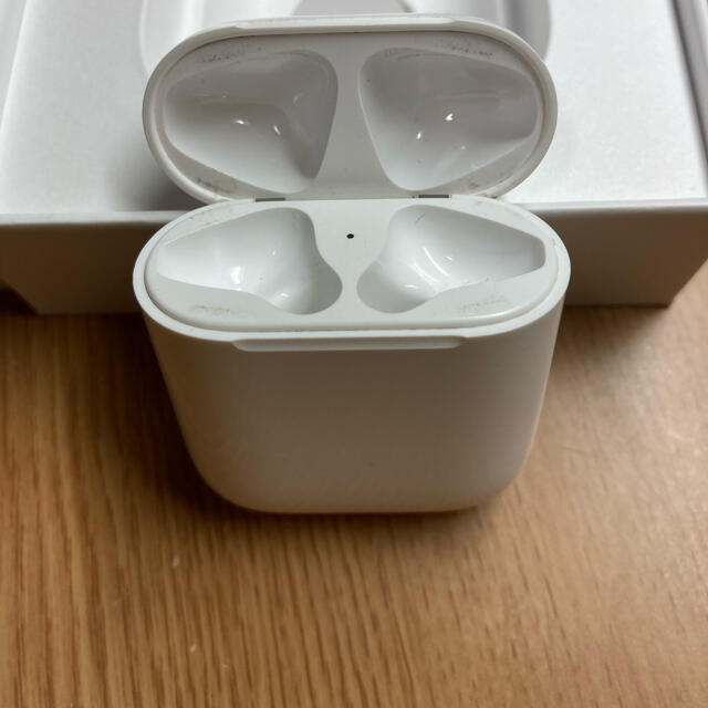 Apple AirPods エアポッズ 第1世代 2