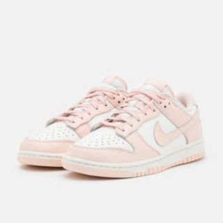 ナイキ(NIKE)の【新品未使用】NIKE WMNS DUNK LOW "ORANGE PEARL"(スニーカー)