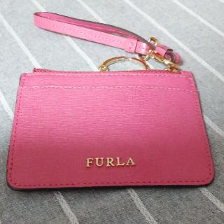 フルラ(Furla)の【美品】フルラ■キーリング付きパスケース(定期入れ)■春色ピンク■保存袋付き(パスケース/IDカードホルダー)