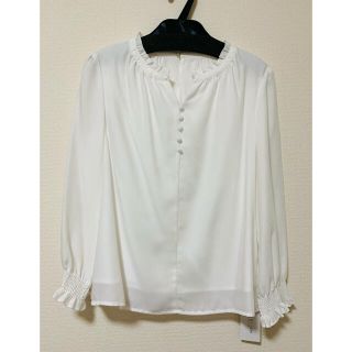 プロポーションボディドレッシング(PROPORTION BODY DRESSING)の（新品）くるみボタンブラウス(シャツ/ブラウス(長袖/七分))