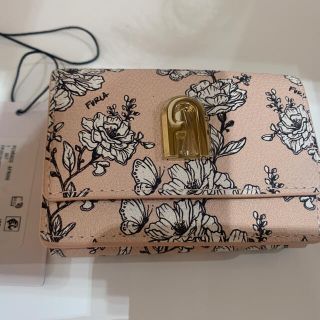 フルラ(Furla)の【FURLA】1927*花柄 スナップ式クロージャー スモールウォレット(折り財布)