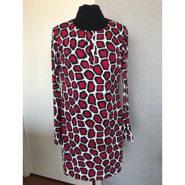 DIANE von FURSTENBERG(ダイアンフォンファステンバーグ)の大人女子　新品　ダイアン　フォン　フォスティンバーグ素敵ワンピース レディースのワンピース(ひざ丈ワンピース)の商品写真