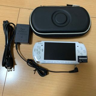 プレイステーションポータブル(PlayStation Portable)のPSP3000(携帯用ゲーム機本体)