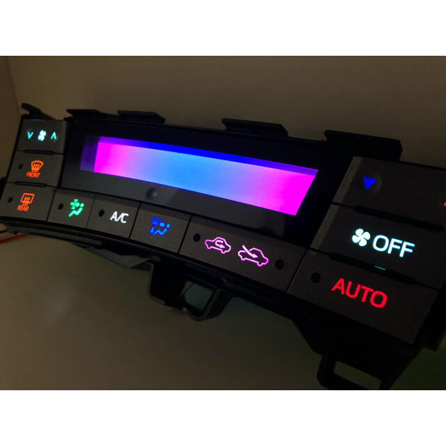 送料無料】30プリウス 後期 エアコンパネル LED打ち替え済み 本体価格