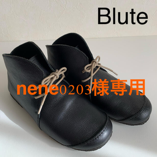 nene0203様専用 Blute ブリューテ チャッカブーツ 黒(ブーツ)