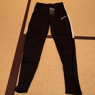 ナイキ(NIKE)のNIKE パンツ　キッズ　160(パンツ/スパッツ)