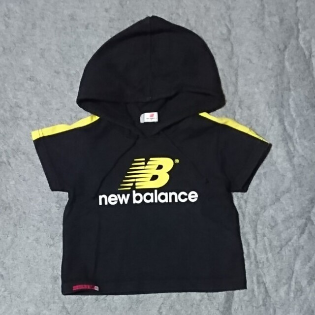 New Balance(ニューバランス)のニューバランス 半袖パーカー 80㎝ キッズ/ベビー/マタニティのベビー服(~85cm)(Ｔシャツ)の商品写真