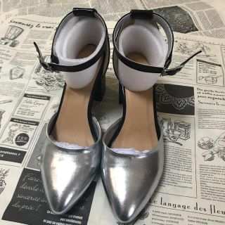 グローバルワーク(GLOBAL WORK)のGLOBAL WORK シルバーメタリックパンプス  【USED】(ハイヒール/パンプス)