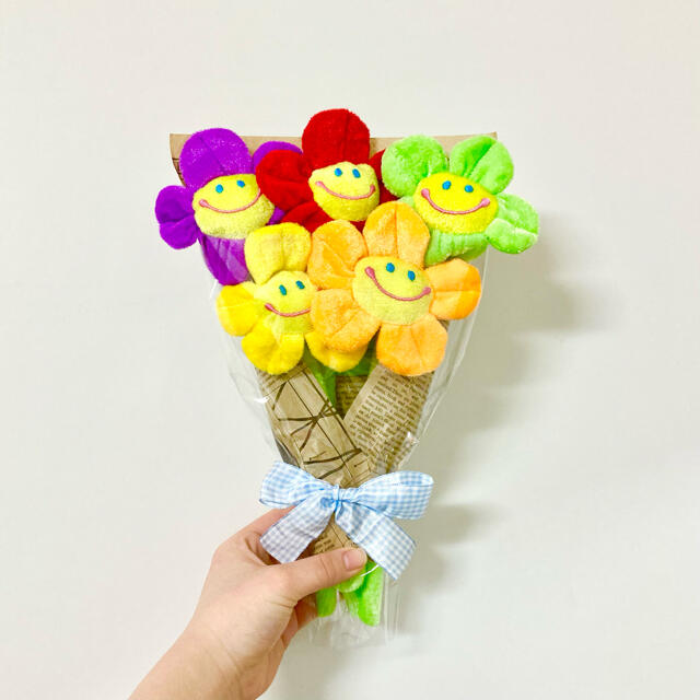 韓国 ぬいぐるみ花束 韓国インテリア スマイルフラワー プレゼント 韓国雑貨の通販 By M Shop ラクマ 韓国 ぬいぐるみ花束 韓国インテリア スマイルフラワー プレゼント 韓国雑貨の通販 By M Shop ラクマ