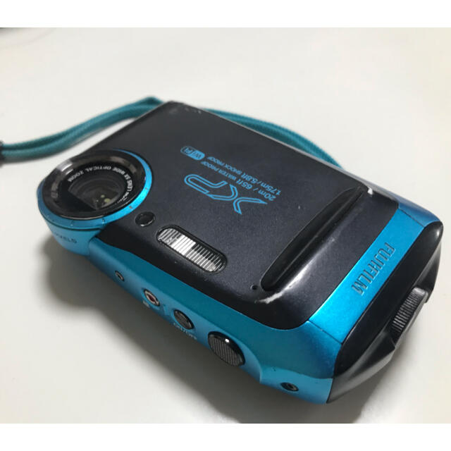 富士フイルム(フジフイルム)のFUJIFILM 防水カメラ　FinePix XP130 スカイブルー   スマホ/家電/カメラのカメラ(コンパクトデジタルカメラ)の商品写真