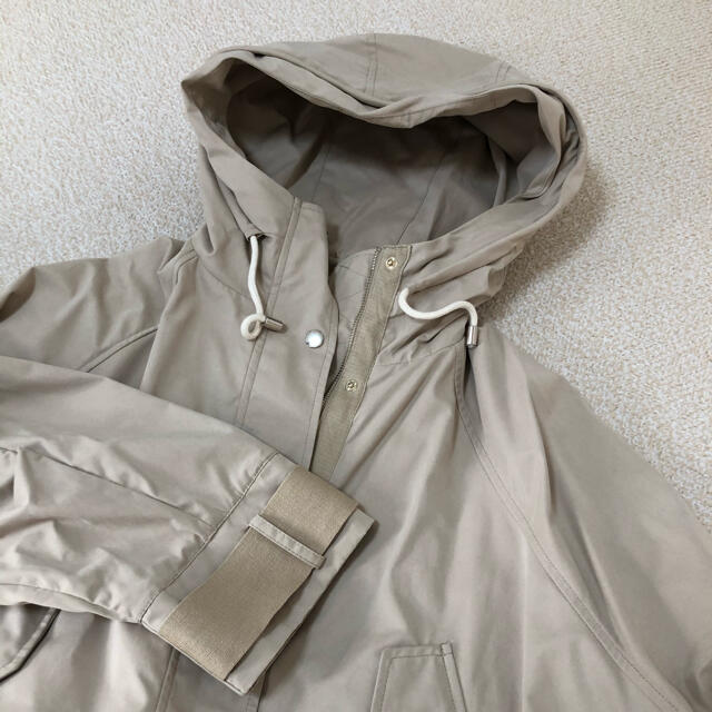 ZARA(ザラ)の専用 ザラ ZARA レディース 春 フード付き ジャケット ブルゾン 新品 レディースのジャケット/アウター(ブルゾン)の商品写真