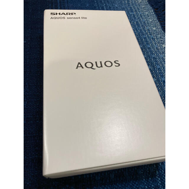 AQUOS(アクオス)のAQUOS sense4 lite ブラック（新品・未開封） スマホ/家電/カメラのスマートフォン/携帯電話(スマートフォン本体)の商品写真
