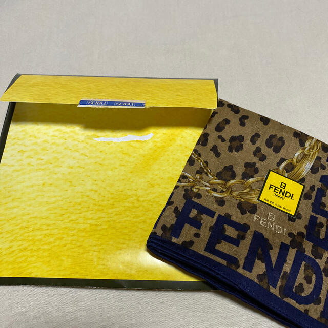 FENDI(フェンディ)のFENDI ハンカチ① レディースのファッション小物(ハンカチ)の商品写真