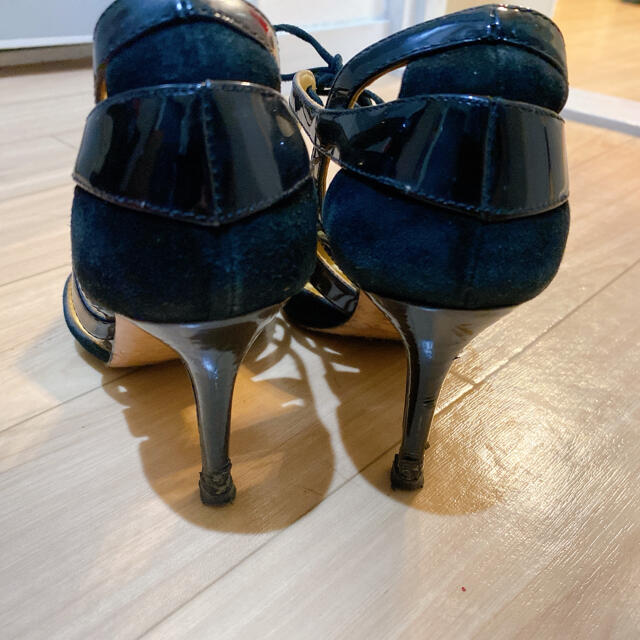 JIMMY CHOO(ジミーチュウ)のジミーチュウ パンプス 黒 レディースの靴/シューズ(ハイヒール/パンプス)の商品写真