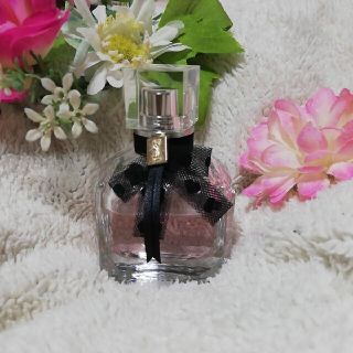 イヴサンローランボーテ(Yves Saint Laurent Beaute)のYSL　イヴ・サンローラン　モン パリ オードトワレ　香水　50ml(香水(女性用))