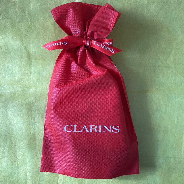 CLARINS(クラランス)のクラランス 紙袋 ショッパー ラッピング フィックスメイクアップ サクラ 桜 レディースのバッグ(ショップ袋)の商品写真