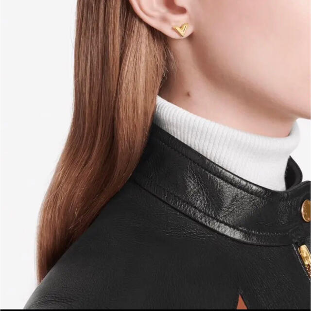 LOUIS VUITTON ルイ ヴィトン ピアス エセンシャルV LOUIS VUITTON ルイ ヴィトン ピアス エセンシャルV