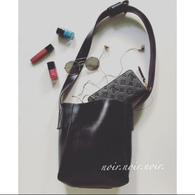 used black shoulder bag ショルダー バッグ