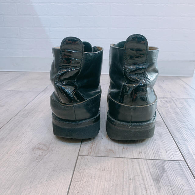 DIESEL(ディーゼル)の値下げ☆DIESELのレザー&エナメルショートブーツ☆ メンズの靴/シューズ(ブーツ)の商品写真