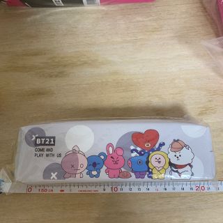 ボウダンショウネンダン(防弾少年団(BTS))のBTS  BT21 筆箱　ペンケース グレー(アイドルグッズ)