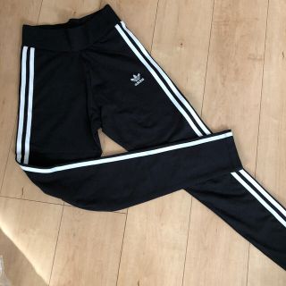 アディダス(adidas)のレギンス(レギンス/スパッツ)