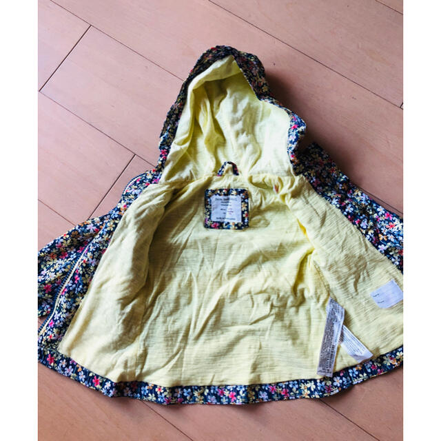 ZARA KIDS(ザラキッズ)のzara 74 花柄マウンテンパーカー　未使用 キッズ/ベビー/マタニティのベビー服(~85cm)(ジャケット/コート)の商品写真