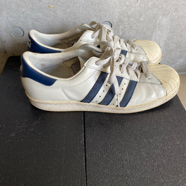 adidas(アディダス)のアディダス オリジナル スーパースター 80s 復刻モデル メンズの靴/シューズ(スニーカー)の商品写真