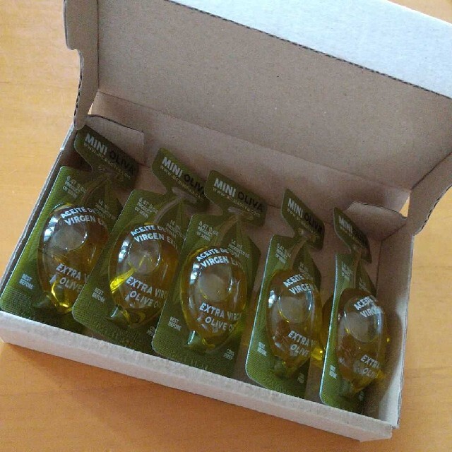 コストコ オリーブオイル 食品/飲料/酒の食品(調味料)の商品写真