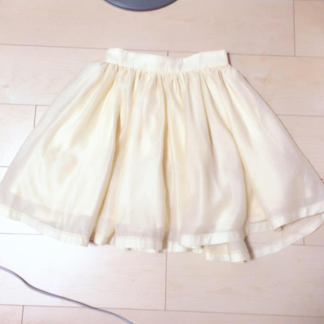 titty&co(ティティアンドコー)のフレアスカート👗白 レディースのスカート(ミニスカート)の商品写真