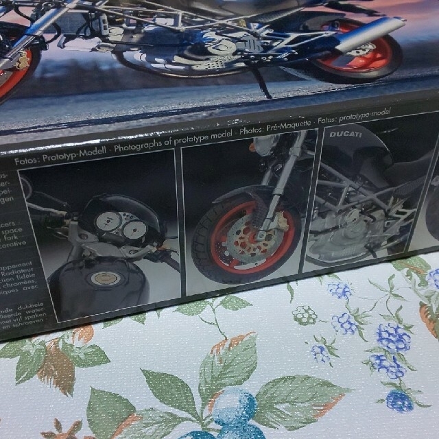 Ducati(ドゥカティ)の DUCATI MONSTER S4   （Revell） エンタメ/ホビーのおもちゃ/ぬいぐるみ(プラモデル)の商品写真