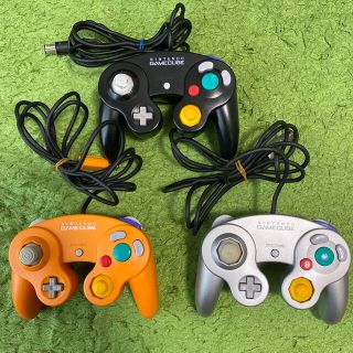 ニンテンドーゲームキューブ(ニンテンドーゲームキューブ)のゲームキューブ　コントローラ　3つセット(家庭用ゲーム機本体)