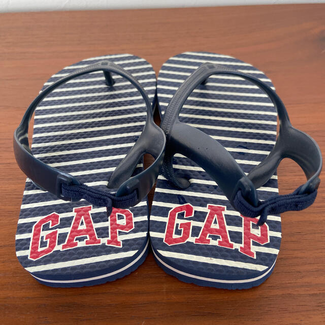 GAP(ギャップ)のGAP サンダル　kids キッズ/ベビー/マタニティのキッズ靴/シューズ(15cm~)(サンダル)の商品写真