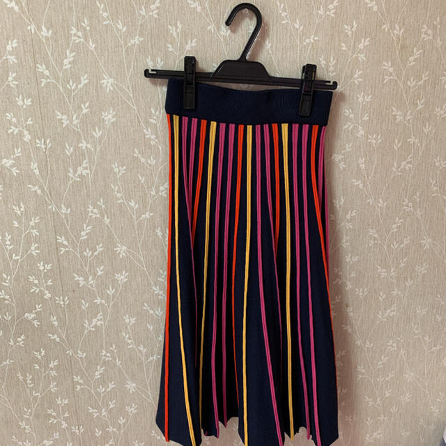 DOUBLE STANDARD CLOTHING(ダブルスタンダードクロージング)のダブスタ　ニットスカート レディースのスカート(ひざ丈スカート)の商品写真