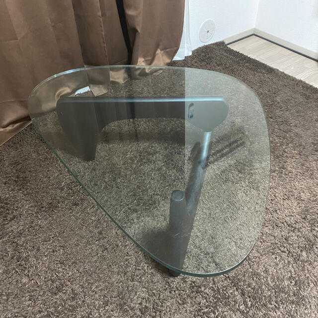 ガラステーブル
