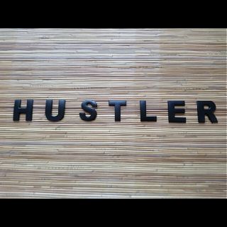 スズキ(スズキ)のHUSTLER リアエンブレム(車外アクセサリ)