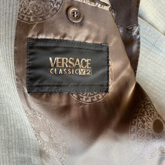 VERSACE(ヴェルサーチ)の専用です。VERSACE  CLASSIC   メンズのスーツ(スーツジャケット)の商品写真