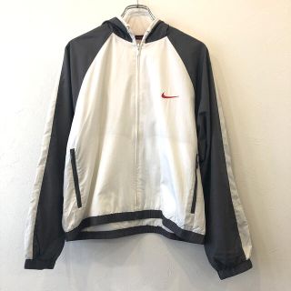 ナイキ(NIKE)のNIKE パーカー(パーカー)