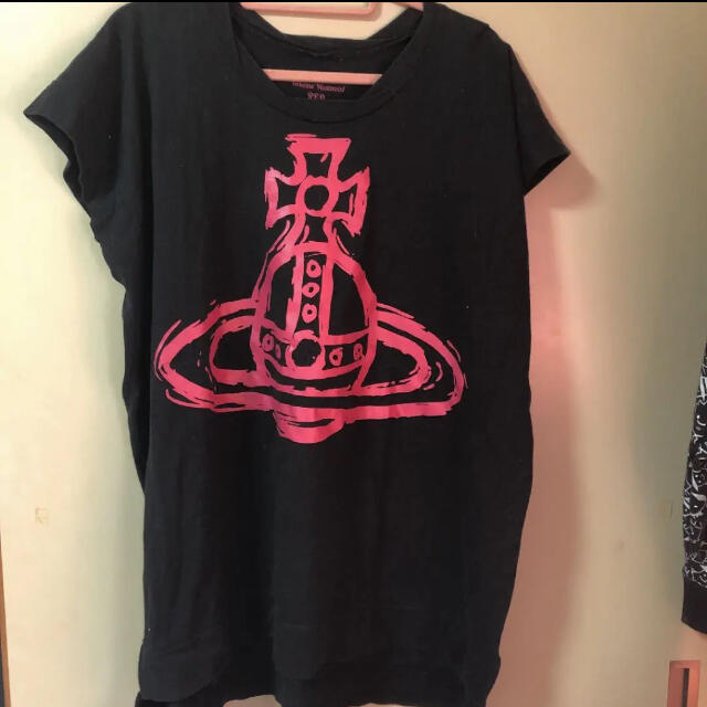 Vivienne Westwood(ヴィヴィアンウエストウッド)のヴィヴィアン ウエストウッド  ビックTシャツ オーブ レディースのトップス(Tシャツ(半袖/袖なし))の商品写真