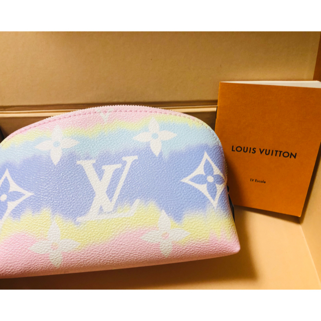 LOUIS VUITTON(ルイヴィトン)の【新品未使用】【希少】ルイヴィトン（LOUIS VUITTON）ポーチパステル レディースのファッション小物(ポーチ)の商品写真