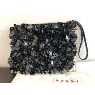 新品MARNI  マルニ　クラッチ(クラッチバッグ)