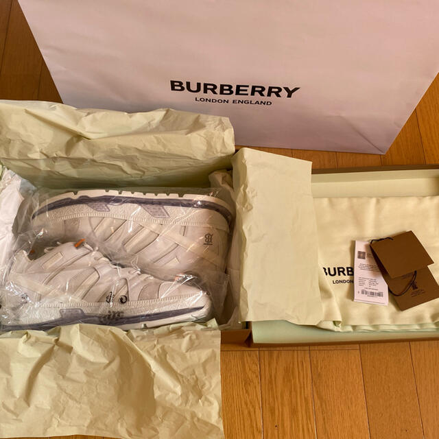 BURBERRY(バーバリー)のBurberry スニーカー メンズの靴/シューズ(スニーカー)の商品写真
