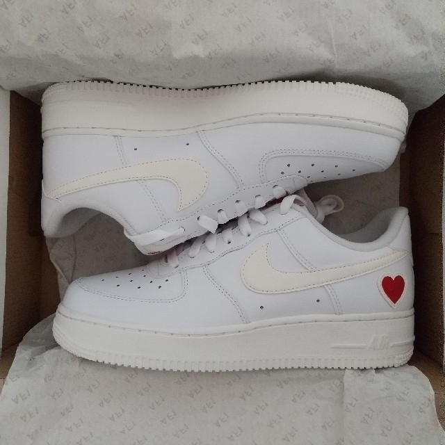 ★NIKE AIR FORCE 1 Valentine's Day★バレンタイン