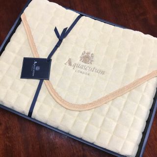 アクアスキュータム(AQUA SCUTUM)の【フローレン様専用】Aquascutum 敷パット＆今治 バスタオル(敷パッド)