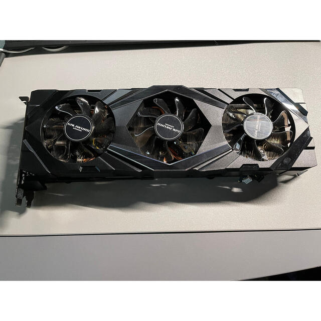 GALAKURO 2080TI から取り外した三連ファンクーラーです。